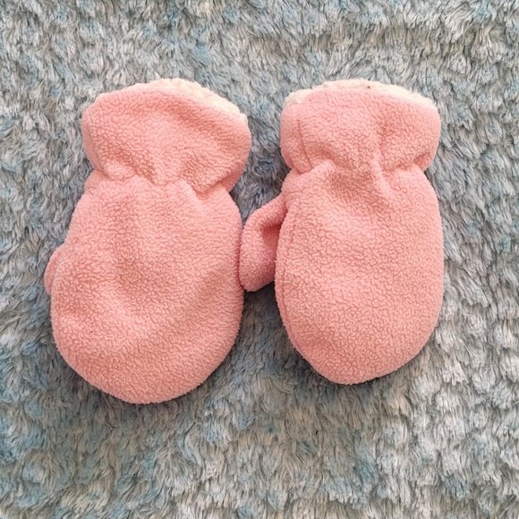 2/$5 Mittens 0-6 Months - Picture 2 of 2